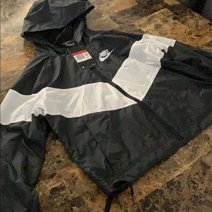 Nike windbreaker jacket